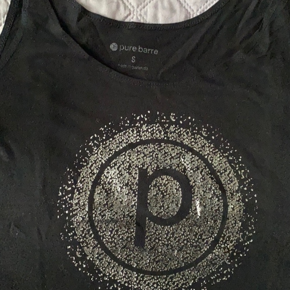 Pure Barre workout tank.